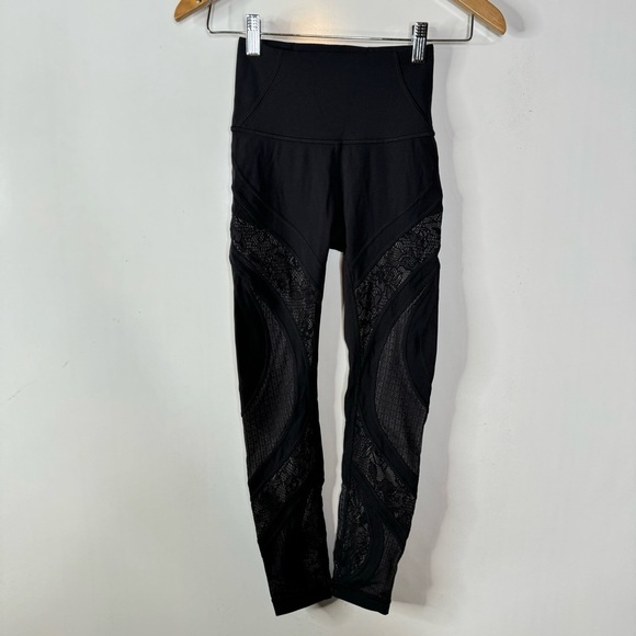 Lululemon Wunder Under High-Rise Tight 25" *Lace
Black Size 2 - Picture 3 of 7